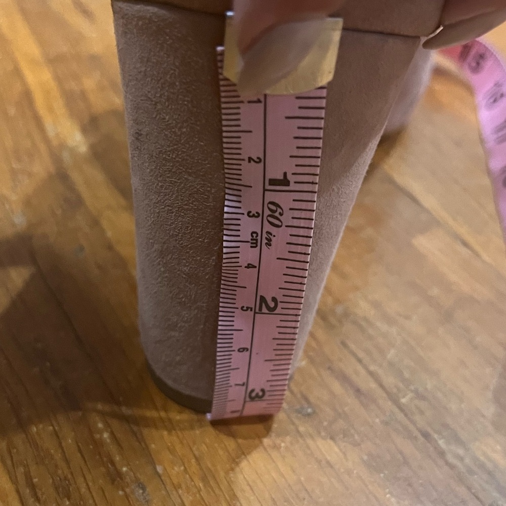 Lord & Taylor Block Heels with Sophisticated Design - Picture 8 of 8